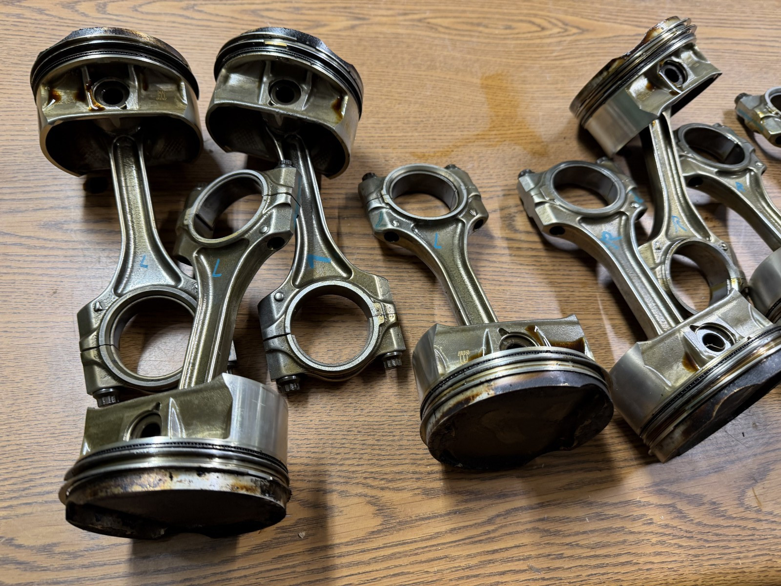 2004-08 Maserati Quattroporte M139 4.2L Engine Set Piston & Connecting Rod OEM