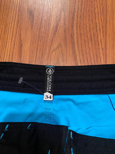 Volcom Vision Liberators Mens 34 8" Board Shorts Swim Trunks Colorblock NWT - Picture 4 of 7