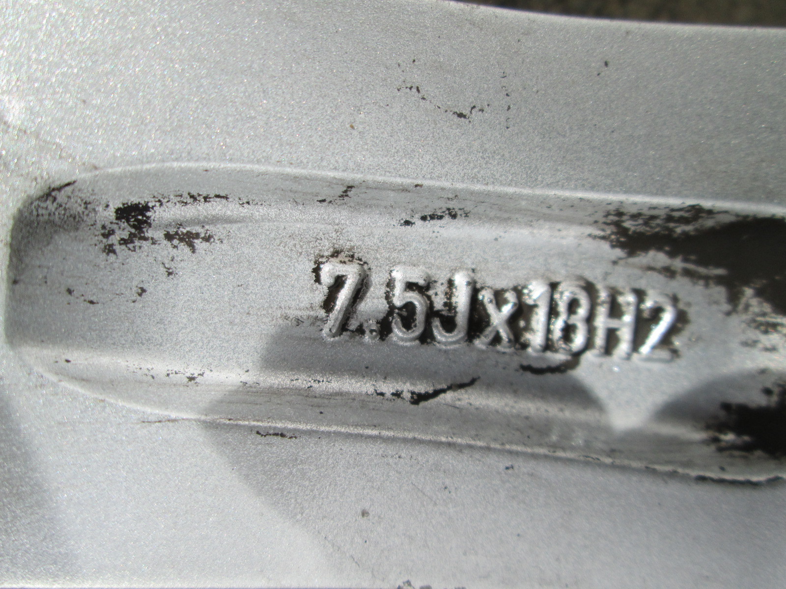 Maserati Ghibli - Front Wheel / Rim USED Part# 670010977