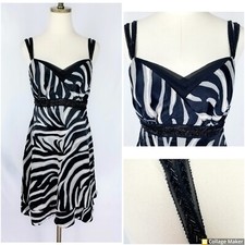 White House Black Market Party Cocktail Dress Size 4 Black Silk Blend Beaded 
