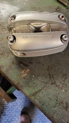 BMW R1150GS linke Seitenventilabdeckung - Bild 2 von 11