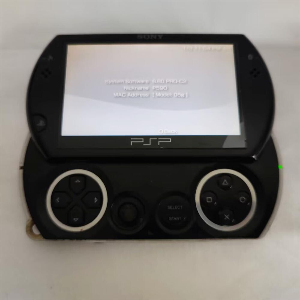 Sony PSP GO console Black with Charger PSPN1001 screen with protect