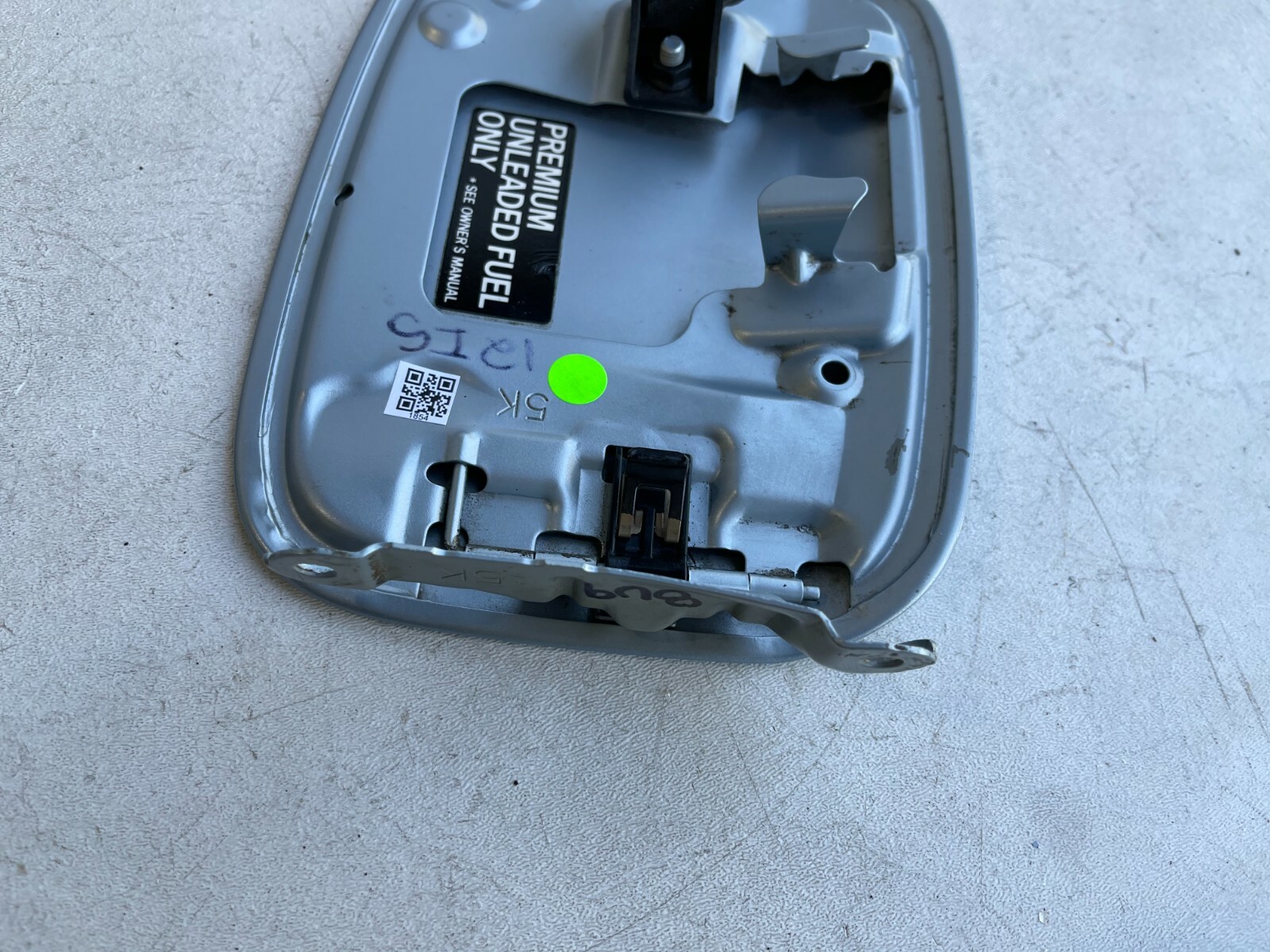 20112013 LEXUS IS250 IS350 GAS FUEL DOOR LID COVER CAP BLUE 8U9 OEM 11