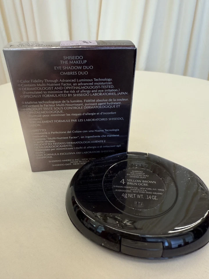 Shiseido Sombra de Ojos Duo Tono 4 Amarillo Marrón/Quemado Ocre Foto 2 de 3