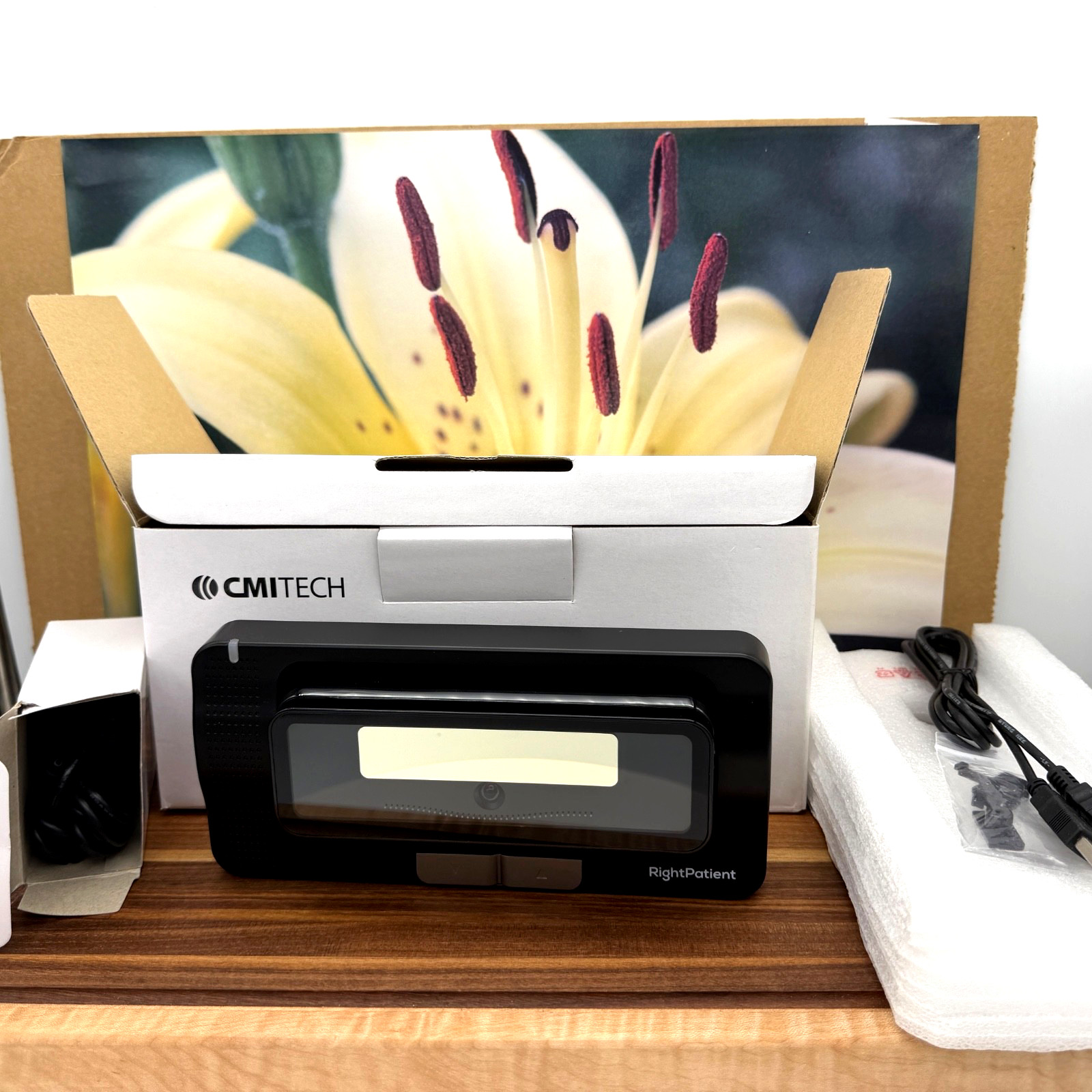 CMITech EMX-30 Dual Iris Biometric Scanner EMX30 RightPatient Terminal NIB