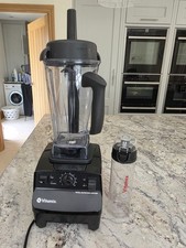 Vita-mix Corp White Blender with Tamper Model VM0109