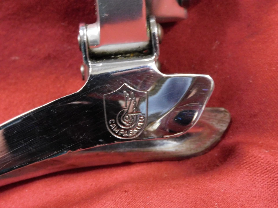 Desviador delantero Campagnolo C-Record Braze-on A021 / A022 vintage de finales de los 80 Foto 2 de 4