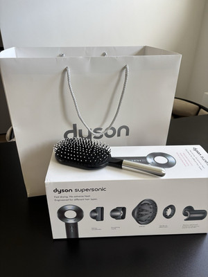 Dyson Supersonic Set mit Dyson Paddle Brush Neu OVP