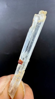 Aquamarine Crystal Combine With Garnet From Skardu Pakistan 10 Carat
