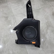 Mercedes - Benz W164 ML Subwoofer Lautsprecher HARMAN KARDON A1648202202 Box Mercedes - Benz W164 ML Subwoofer Lautsprecher HARMAN KARDON A1648202202 Box