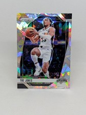 🔥🏀🔥 2024-25 Panini Prizm #61 Tre Jones White Cracked Ice Prizm Spurs
