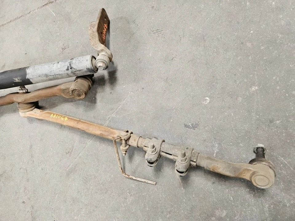 Ford F350 Super Duty 2014 usado 6,2 L 4x2 dirección arrastre acoplamiento con barras de amarre mostradas Foto 4 de 4