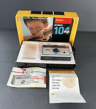 Vintage Kodak Instamatic 104 Color Outfit Camera USA 1960s Untested