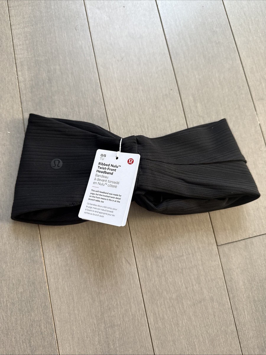 Lululemon Women display picture 1