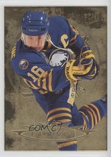 1995-96 Fleer Ultra Gold Medallion Edition Pat LaFontaine #20 HOF 0cp0