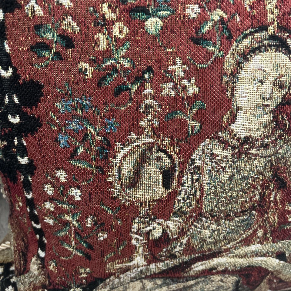 RARE Hines Of Oxford Red Tapestry Unicorn Medieval Pillow, 16” Square, 2-sided. - Image 3 of 3