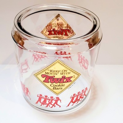 Vintage Mars 1987 ''Keep On Moving'' With Twix Cookie Bars Glass Candy Jar Display