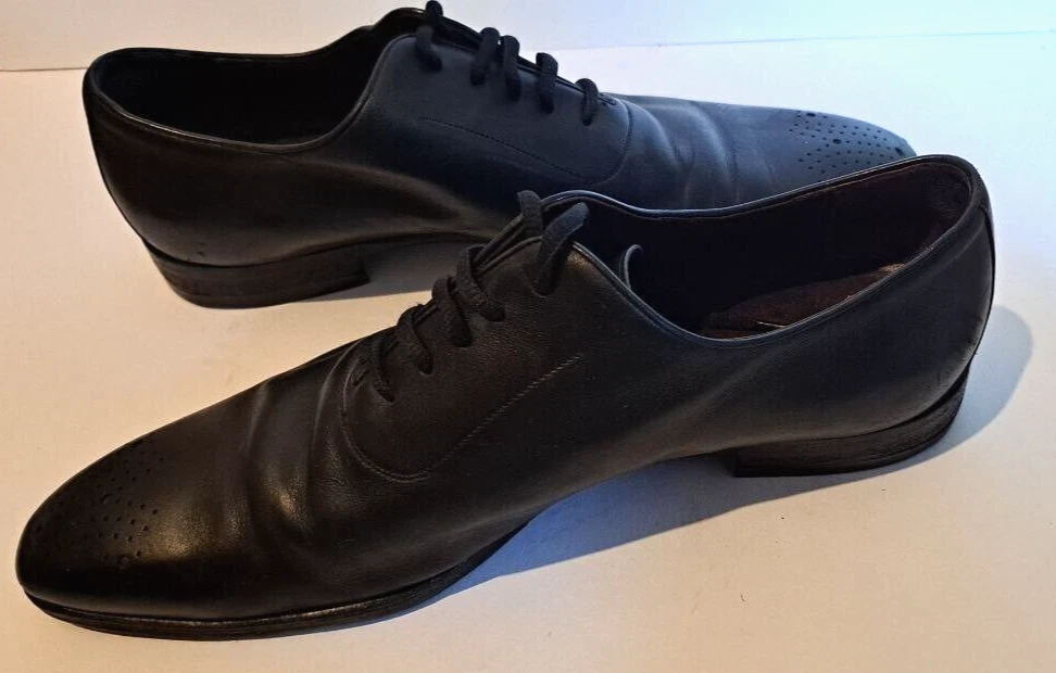 Gucci Brogues Oxford en cuir noir avec embouts d'aile, taille 46 1/2 E