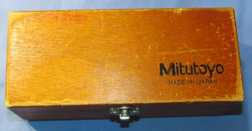 Mitutoyo inside micrometer 1.600 " to 2.000" made in Japan 368-839