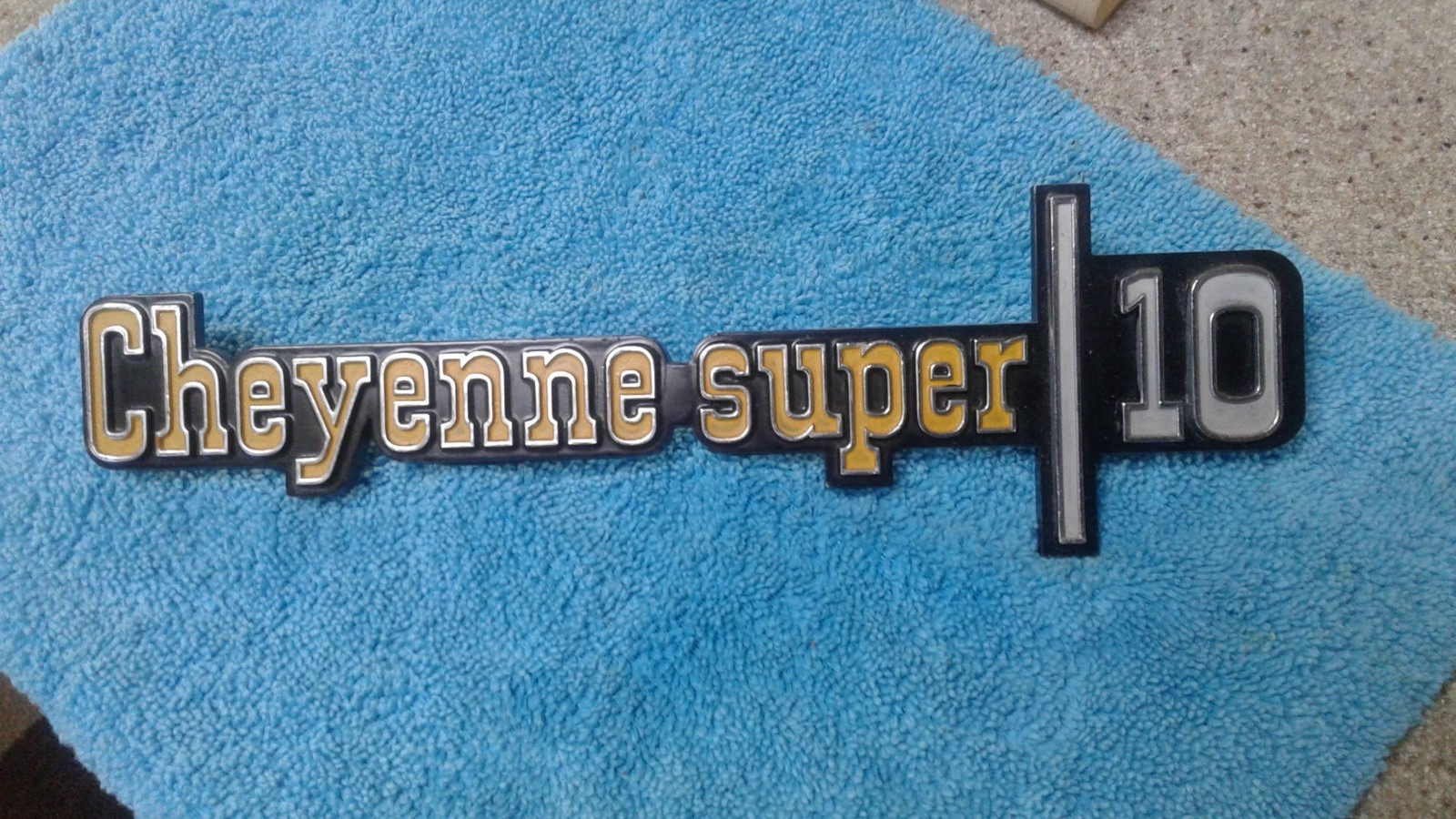 Chevy Cheyenne Super 10 Fender Emblem Set - Chrome For 1973-1976 C