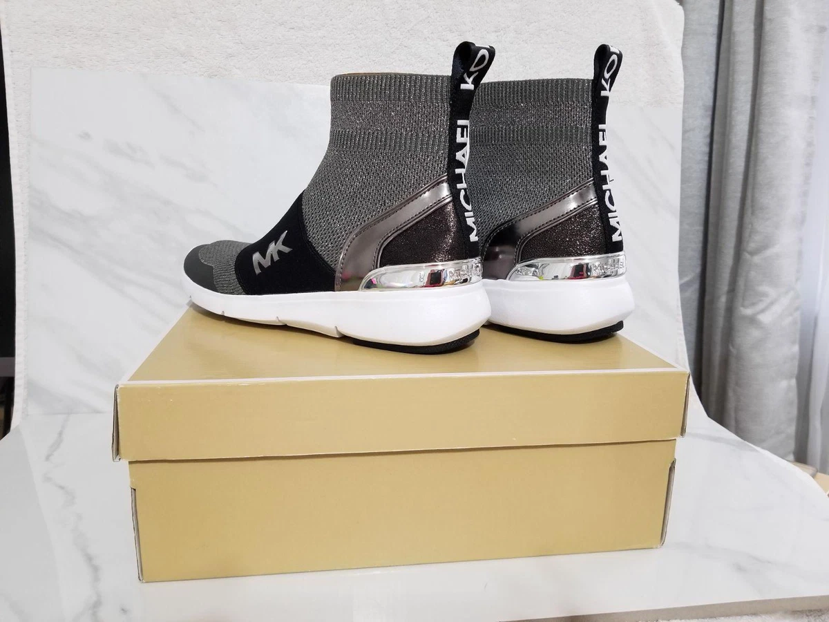 Sterling bootie michael kors top