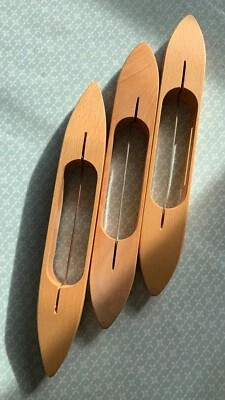 Harris Looms medium boat shuttle with wheels - brand new