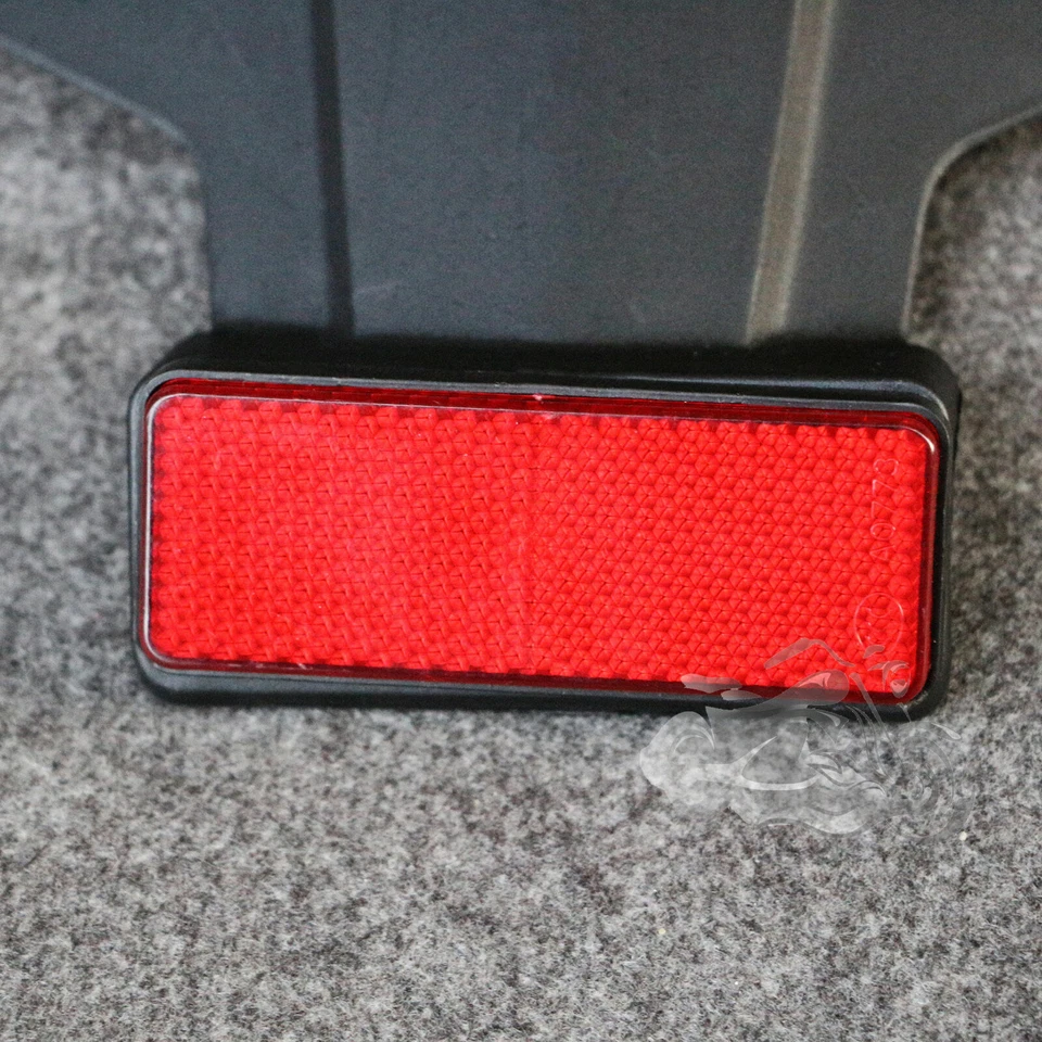 Soporte de luz de matrícula para guardabarros trasero Yamaha YZF-R6 2003-2005 Foto 4 de 4