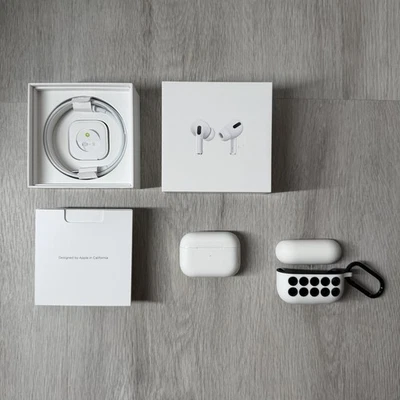 Apple AirPods Pro 1st Generation - Sehr guter Zustand + Zubehör - Bild 1 von 4