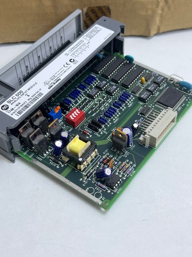 Allen-Bradley 1746-NI4 SER:A Analog Input Module SLC 500 - Picture 3 of 10