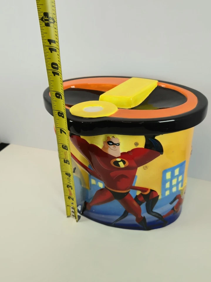 Tarro de galletas grande de Los Increíbles Disney Pixar 9,5 x 8,5 x 7 Foto 4 de 4