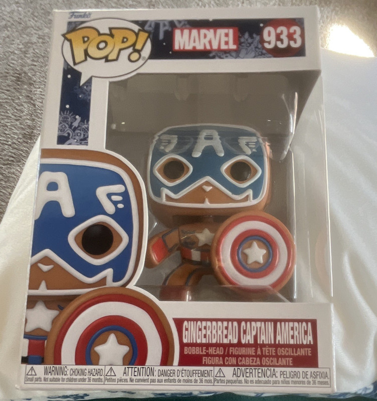 Funko Pop! Marvel Gingerbread Captain America #933 Vinyl Bobble-Head Figure