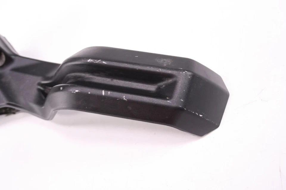 Soporte de soporte de marco de brazo oscilante trasero 14 MV Agusta Rivale 800 Foto 2 de 4