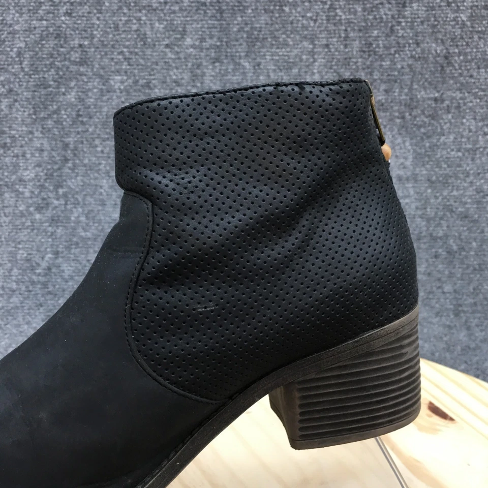 Billabong Boots Womens 8 Talia Casual Back Zip Ankle Bootie Black Faux Leather - Image 3 of 4