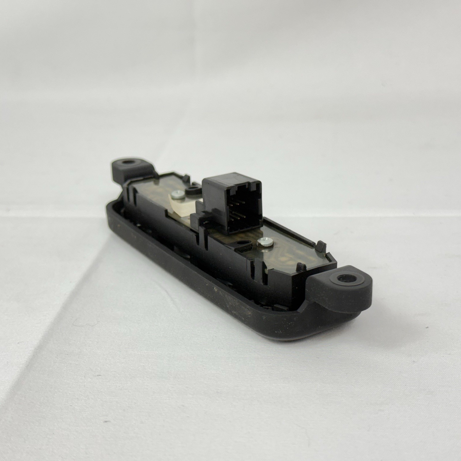 Maserati Quattroporte M139 Rear Center Console Switch Control Shade OEM 03-13