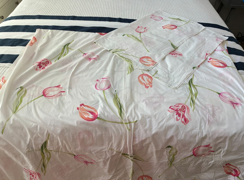Pottery Barn Duvet Cover Queen/Full  With 2 Pillow Shams 100% Cotton Tulips