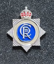 Blank Cap Badge Kings Crown without lettering BLUE centre