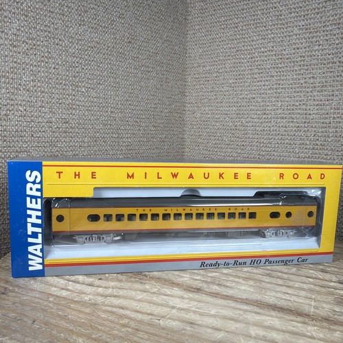 Coche de pasajeros Walthers HO 932-9251 Hiawatha Milwaukee Road 30 asientos salón | Zustand: New