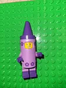 lego crayon girl