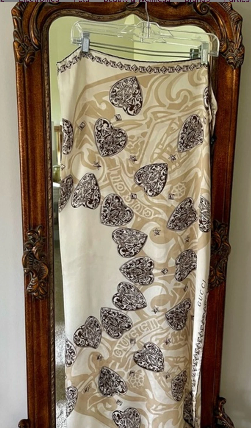 Authentique foulard carré en soie Gucci