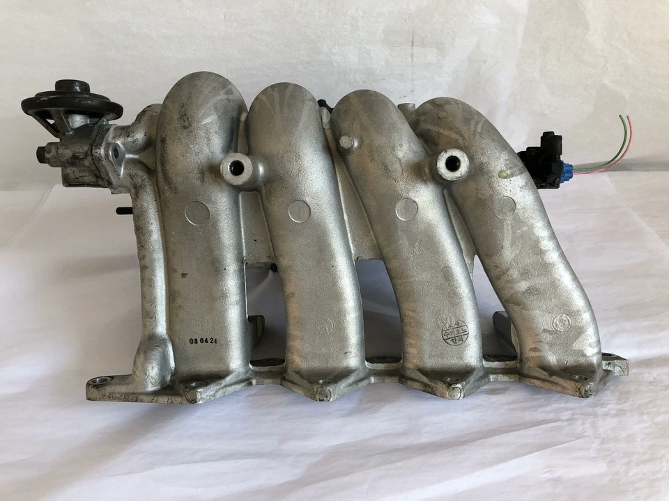 2002 - 2005 HYUNDAI SONATA ENGINE AIR INLET INTAKE MANIFOLD ASSEMBLY OEM 2.4L - Image 2 of 4