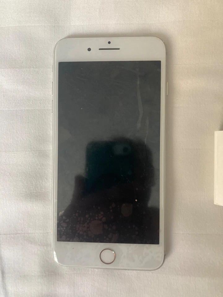 Apple iPhone 8 plus- 64GB Bianco  OTTIMO STATO, TENUTO MANIAC con scatola  - Immagine 2 di 4