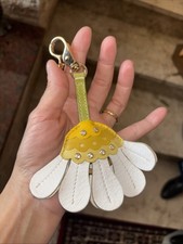 Rare Beautiful Original Daisy Theme Keychain Bracelets