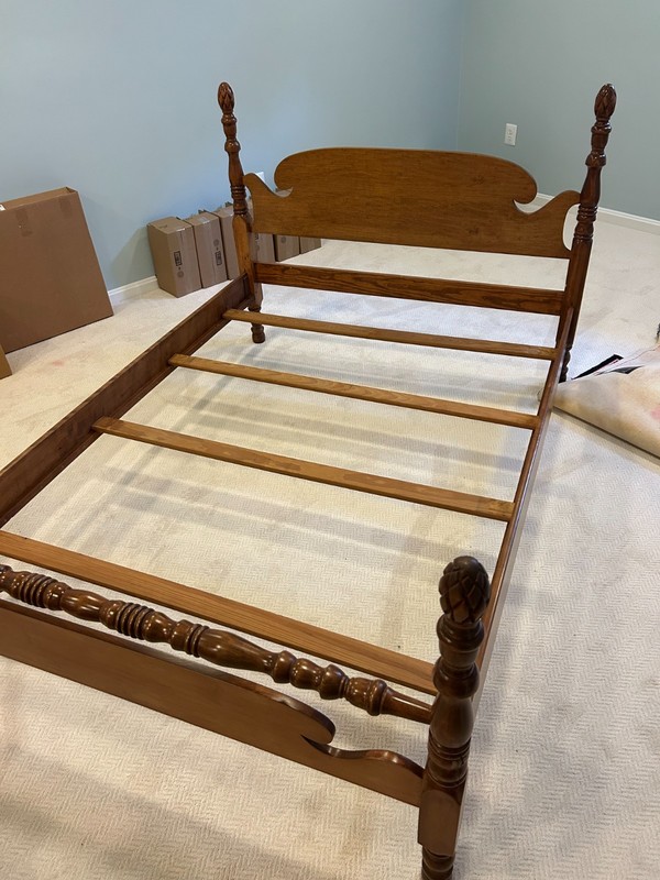 Victorian Wooden Full/Double Size Poster Pineapple Head Foot Board Bed Frame Set