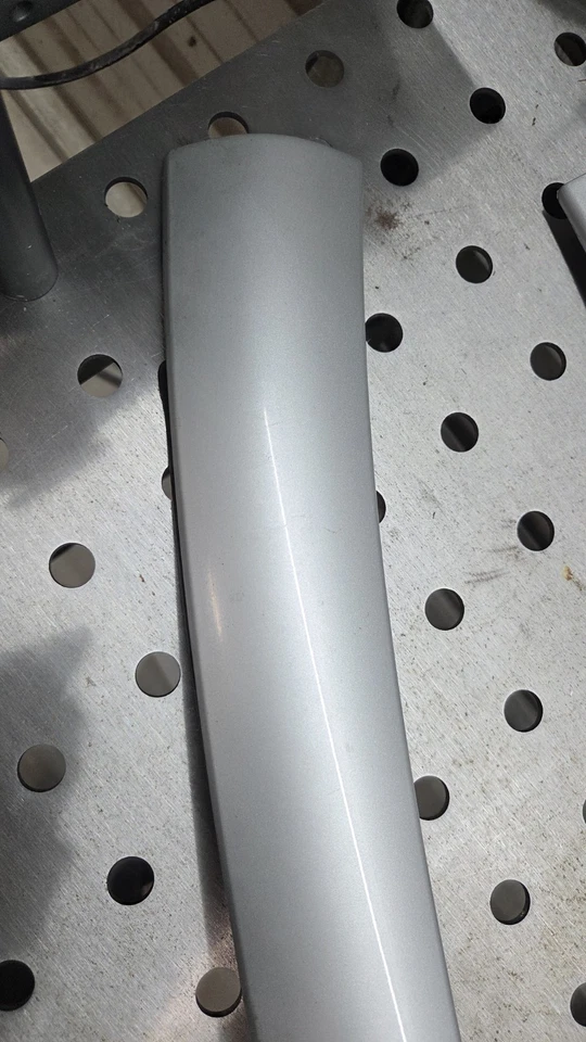 06-12 Mitsubishi Eclipse A Pillar Windshield Moulding Set Silver - Image 3 of 4