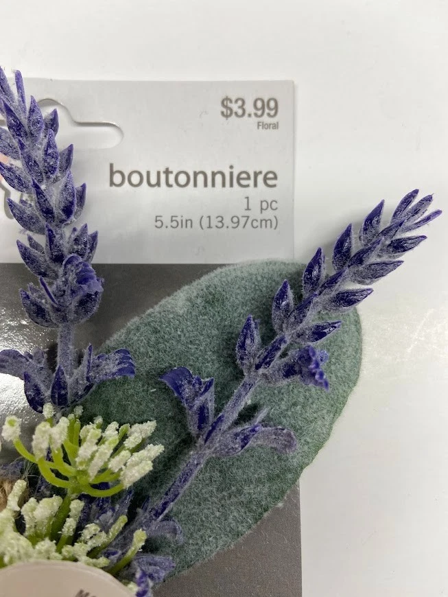 His & Her Studio Lavender Boutonniere 5.5 in Lot Of 7 - Image 3 of 3