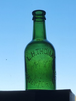 Viktorianische L H Thomas Haverfordwest grüne Glas Bierflasche um 1890