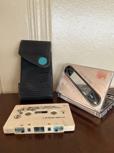 Vintage Sony Walkman WM-100 Stereo Cassette Player With Case UNTESTED/FOR PARTS