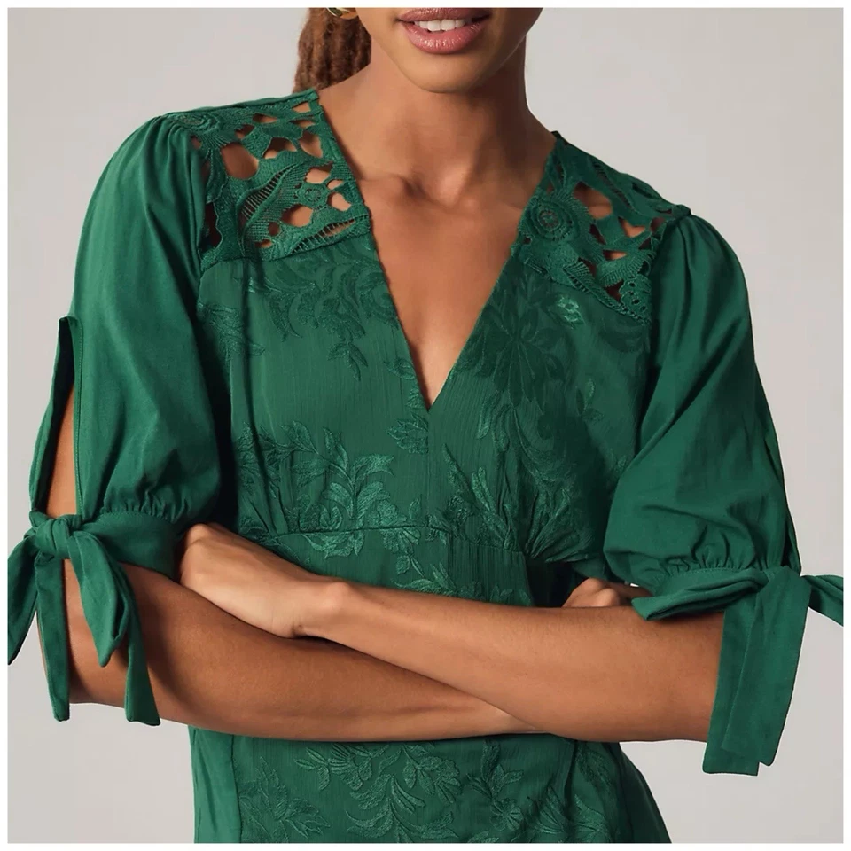 Blusa Top Anthropologie Ofelia Verde Bordado Recorte Satinado Mediana Nueva con Etiquetas Foto 2 de 4