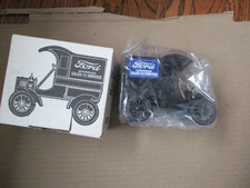 NEW IN THE BOX ERTL 1905 FORD CAR BANK DIE-CAST METAL 1/25