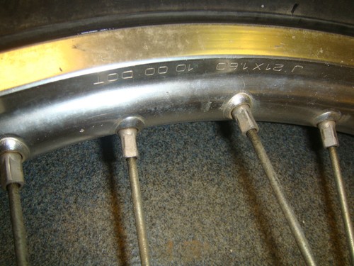 2001 YZ250F FRONT WHEEL - Picture 4 of 12